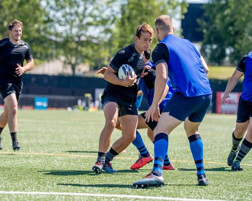 Tenue rugby femme hotsell